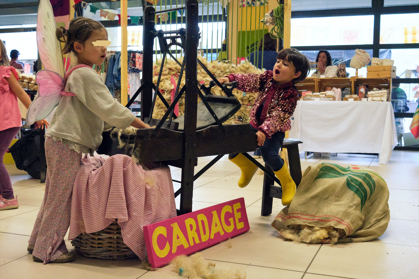 Cabaret Textile 2025 : exposition d’art textile contemporain et géoglyphe Dessiner la montagne