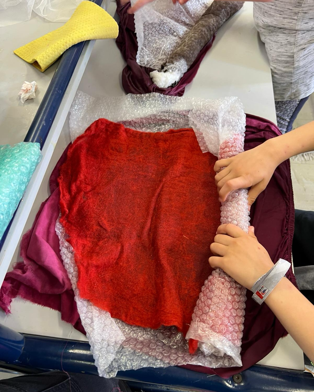 Stage tout public de tissage, feutrage ou teinture au laboratoire textile de TRAM-E